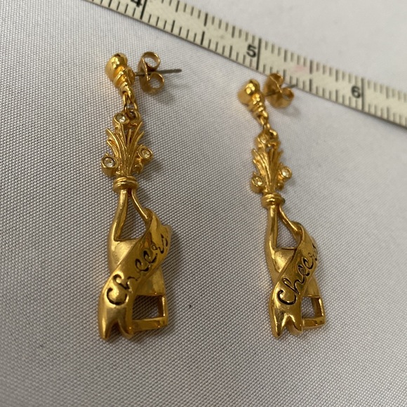 Vintage Avon champagne bottle Cheers earrings - Picture 5 of 5
